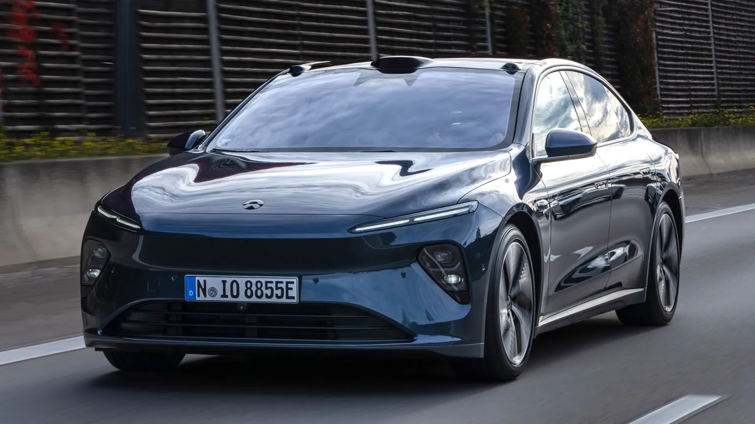 NIO ET7
